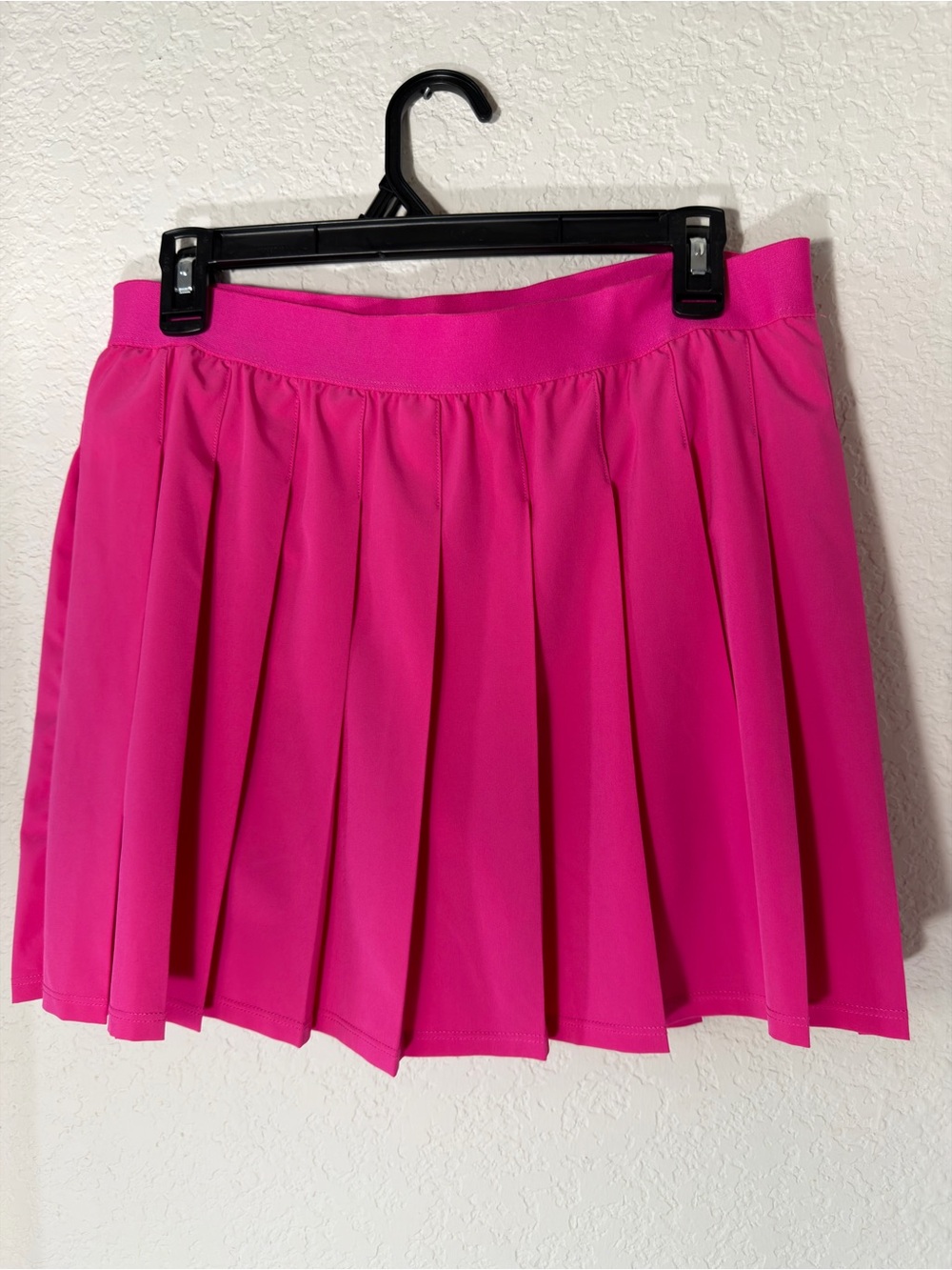 Women’s Pleated Mini Skirt - Hot Pink
